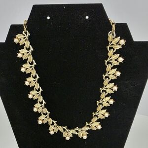 Coro Gold Leaf Necklace with Pearl Accents